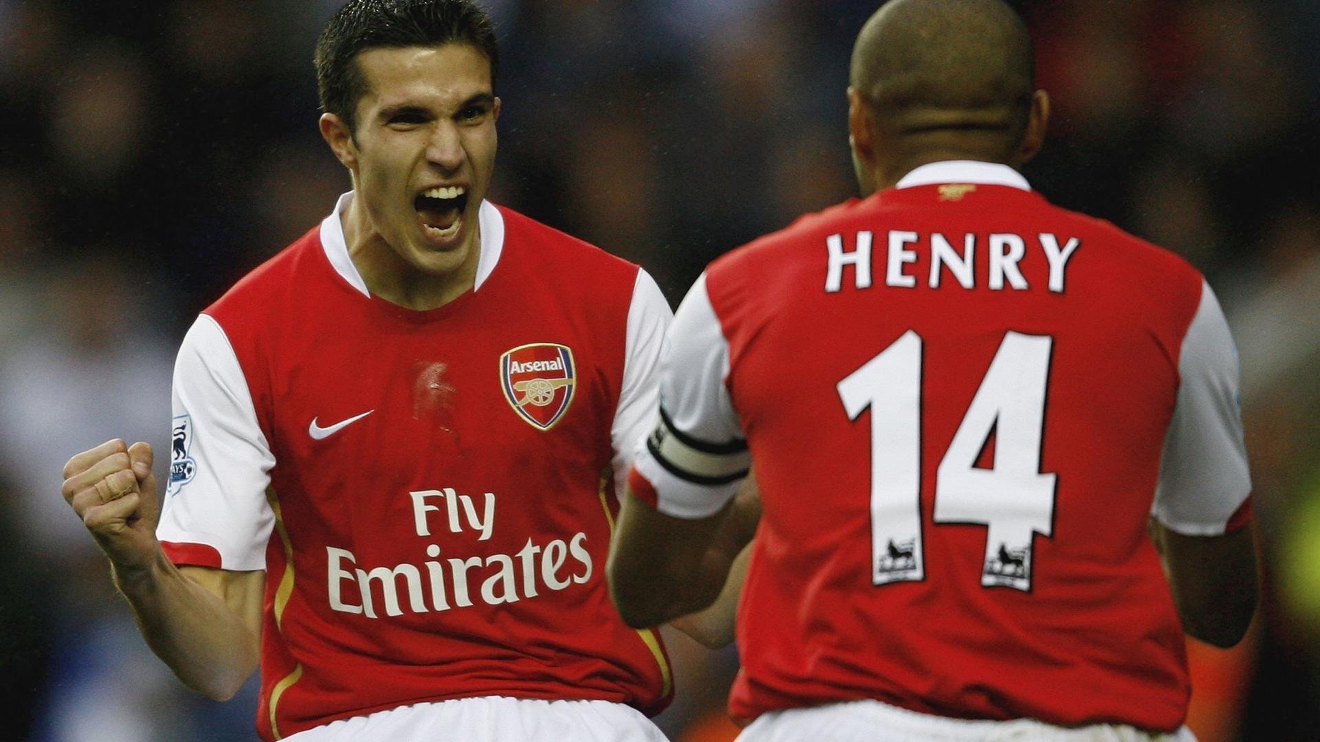 梅西携手阿根廷稳步迈向世界杯，小组出线在望